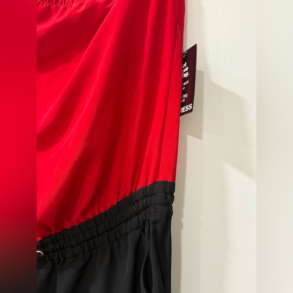 Express jumpsuit- size medium NWT - Picture 2 of 4